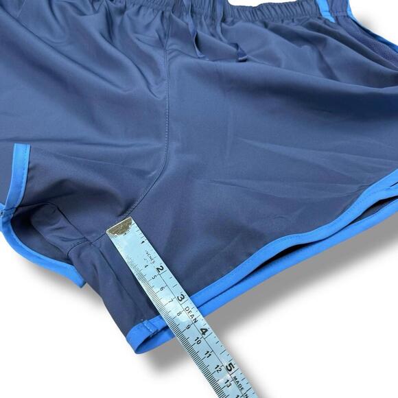 NWT Nike Women’s Tempo Short 4” Plus Size 1X Running Dri-Fit Athletic Gym $40 - Picture 9 of 11